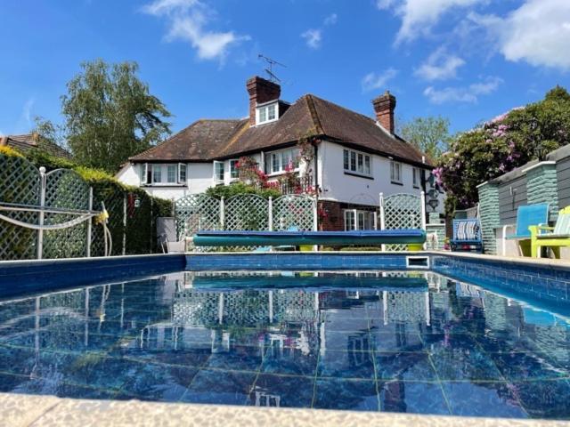 Hazelwick Hookwood